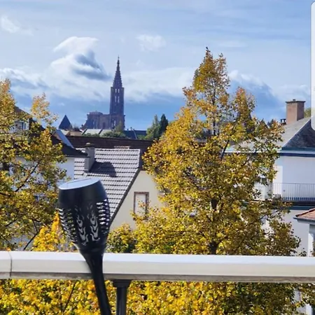 La Maison Bleue De *