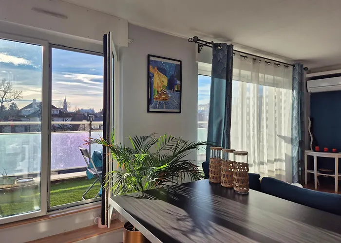 Daire D'exception Spacieux, 2 Chambres, Terrasse Privee, Vue Cathedrale Imprenable Strazburg